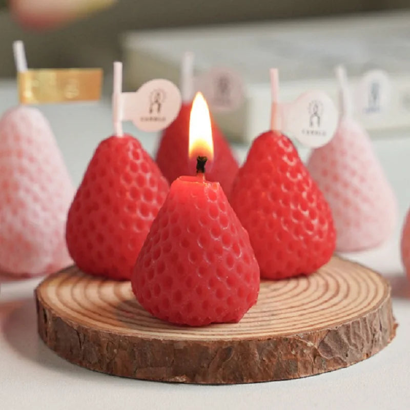 4/6/9 Pcs Strawberry Shaped Scented Candles